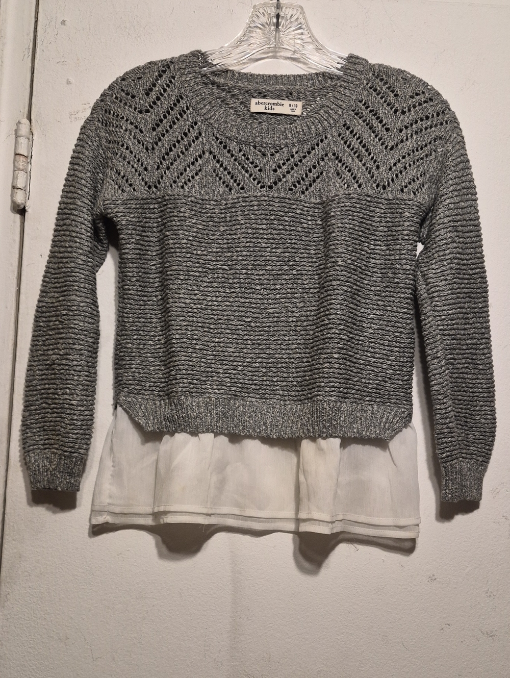 Abercrombie & Fitch Gray Knit Scoop-Neck Sweater with Layered Hem